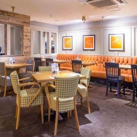 Premier Inn Newport Wales Esterno foto