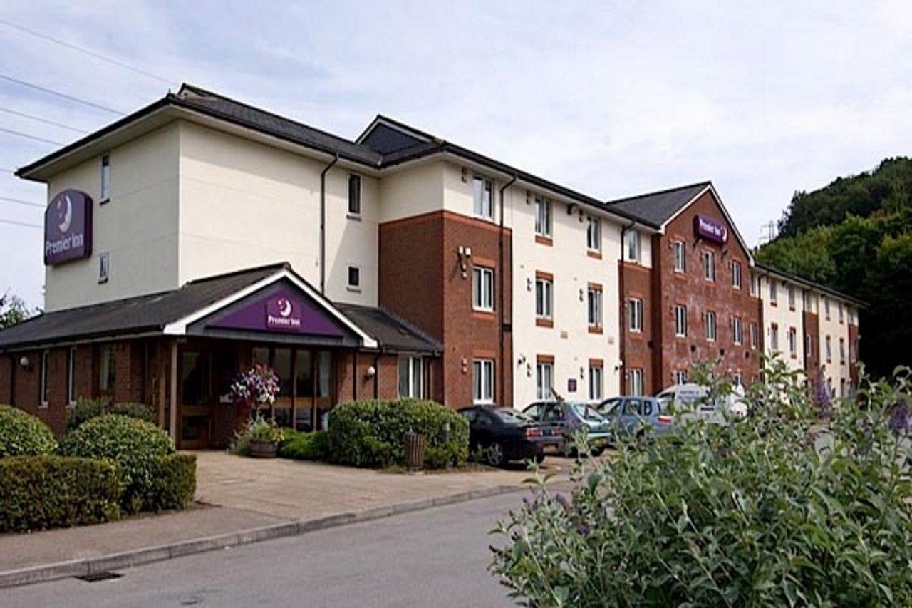 Premier Inn Newport Wales Esterno foto